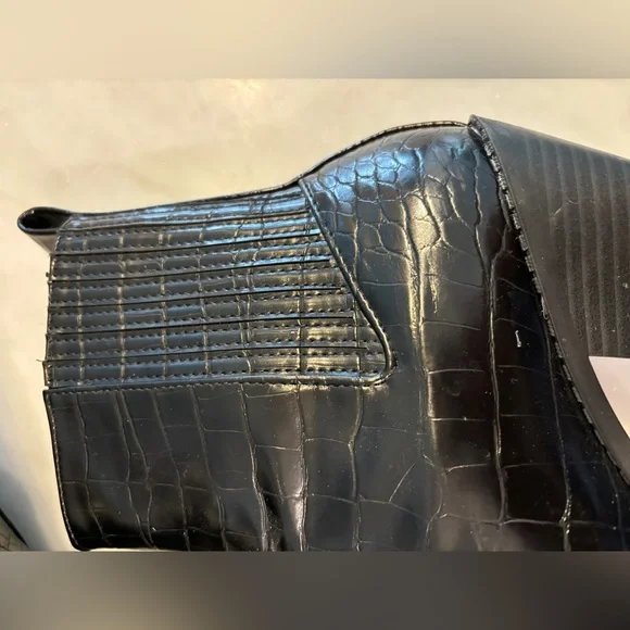 EUC Zara Black Faux Croc Embossed Square-Toed Ankle Boots Size 40/9 - Picture 4 of 8